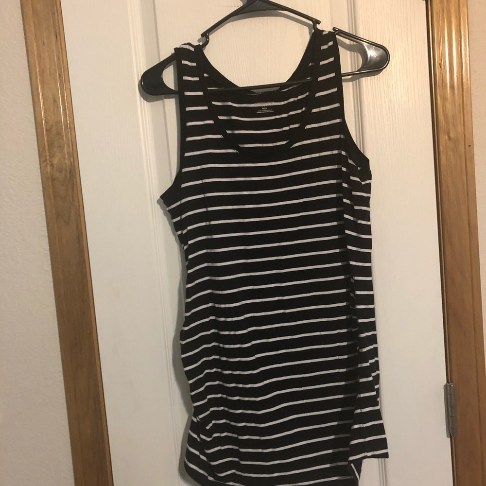 Motherhood Maternity stretch tank